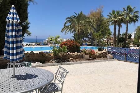 Kings Palace - Superb 2 Bed Ground Floor Apartment Pafos Exterior foto